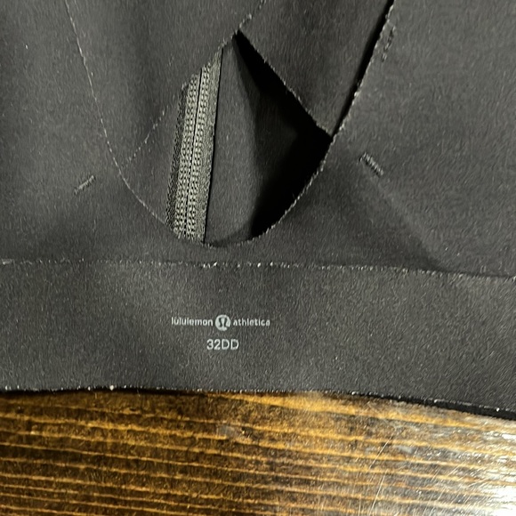 ❤️SOLD❤️Lululemon Enlite Front Zip Bra - Picture 4 of 6